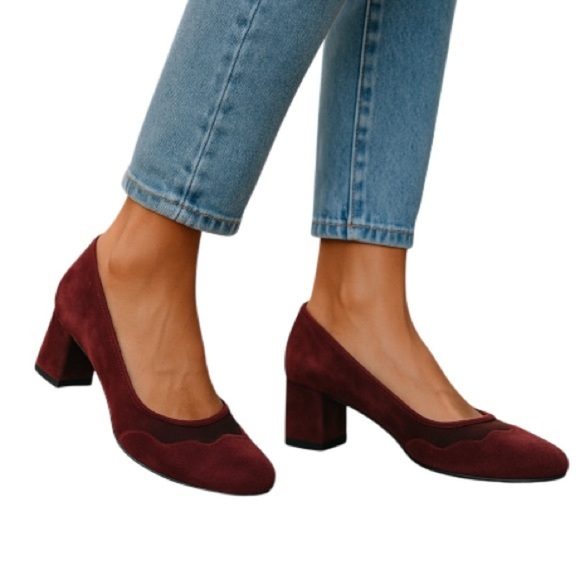 LORD & TAYLOR Block Heel Pumps Burgundy Suede Scalloped Mesh Round Toe Size 6.5 - Picture 1 of 12